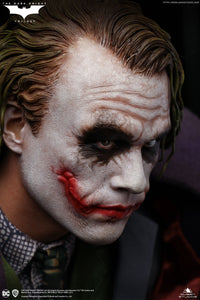 Queen Studios Heath Ledger Joker (The Dark Knight) 1:4 Scale Statue