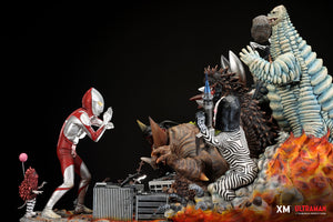 XM Studios Ultraman VS Kaiju (30cm) Scale Statue