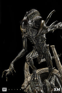XM Studios Alien Warrior Supreme Scale Statue