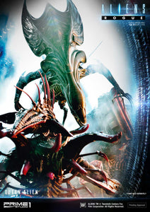 Queen Alien Battle Diorama Statue